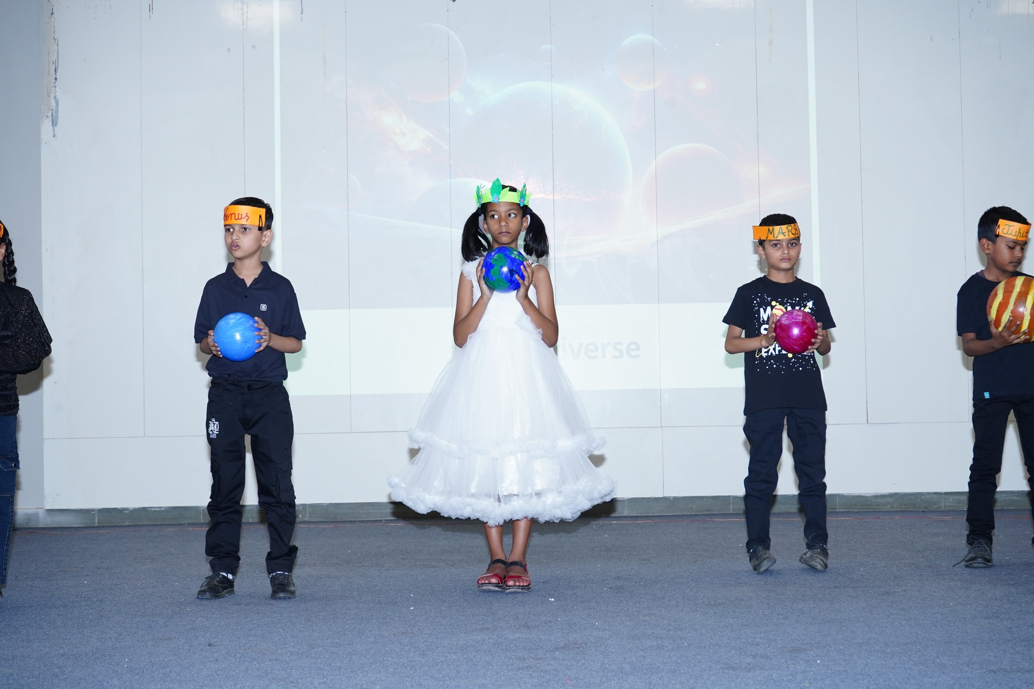 OUR UNIVERSE ACTIVITY BY CLASS 3rd STUDENTS