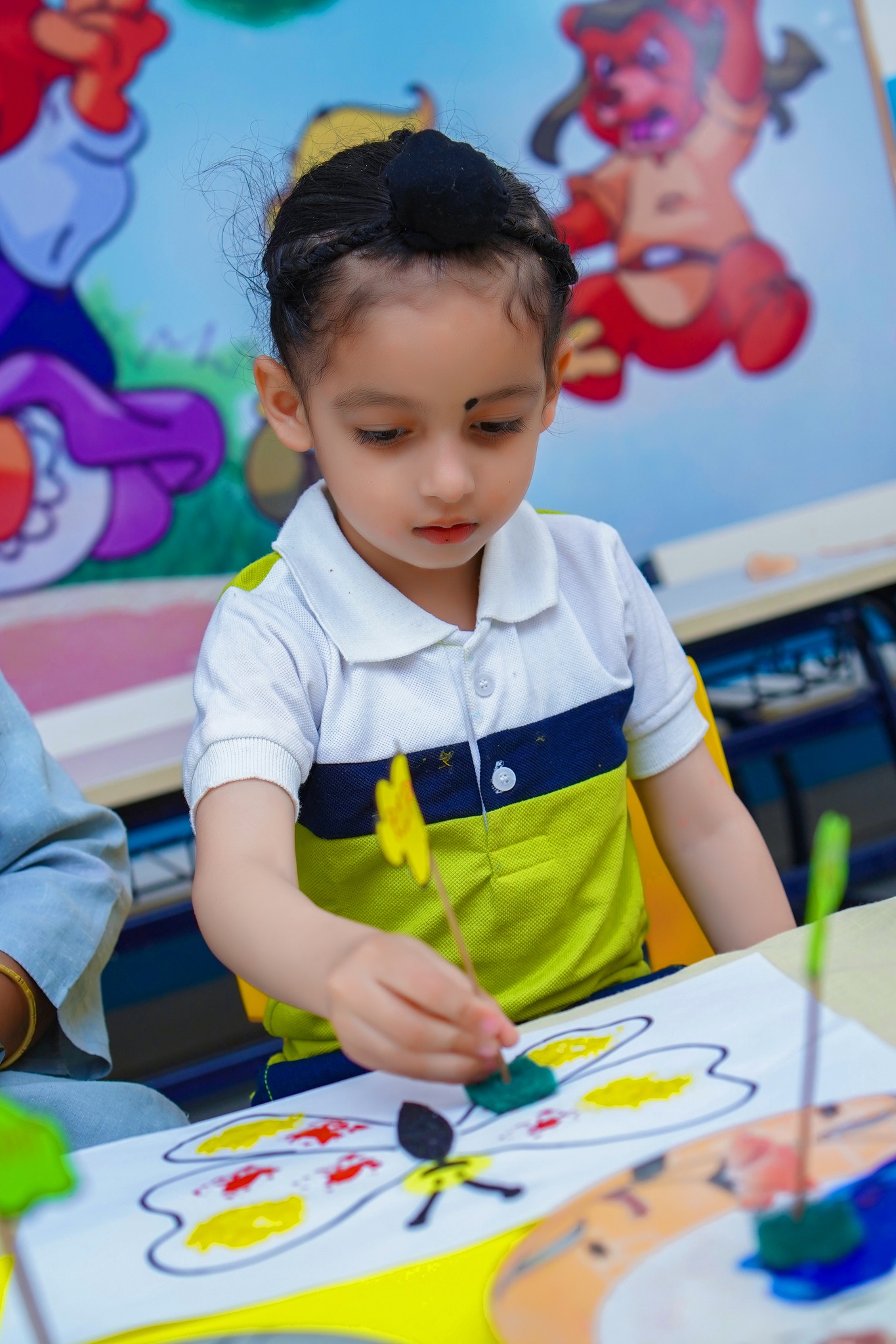 Our tiny Nursery artists at Pragati Vidya Peeth  had a delightful time during the Dipdap Craft Activity